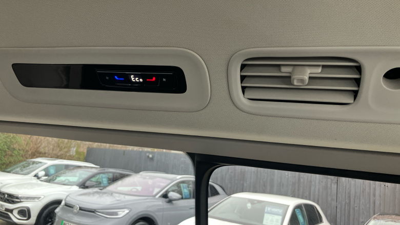 Volkswagen ID. Buzz 210kW Style Pro 86kWh 5dr LWB Auto [7 Seat] Electric Estate